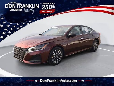 Certified 2024 Nissan Altima 2.5 SV FWD image 1