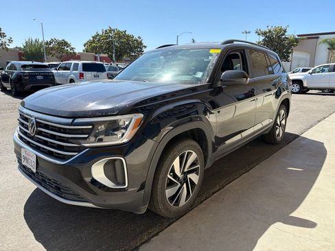 Used 2024 Volkswagen Atlas SE FWD image 4