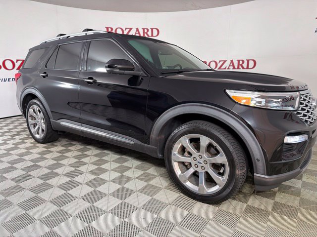 Used 2020 Ford Explorer Platinum w/ Premium Technology Package AWD/4WD image 16