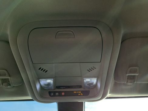 Used 2022 Chevrolet Equinox LT FWD image 33