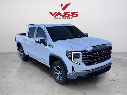 Used 2025 GMC Sierra 1500 SLT AWD/4WD image 7
