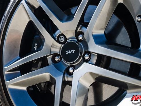 Used 2010 Ford Mustang Shelby GT500 RWD image 3
