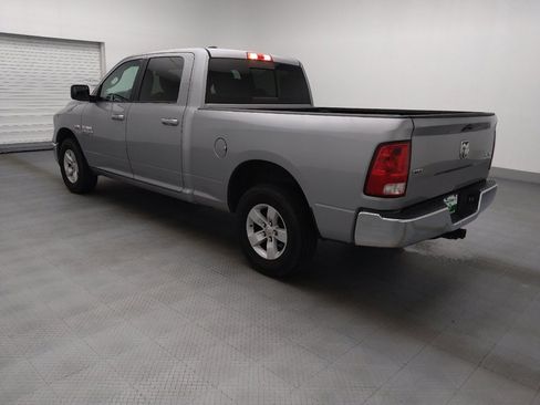Used 2020 RAM 1500 Classic SLT AWD/4WD image 3