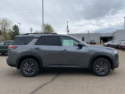 New 2026 Nissan Pathfinder SV image 6