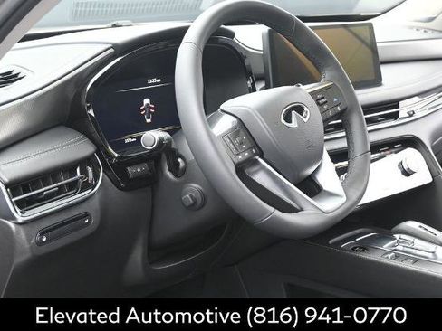 Certified 2026 INFINITI QX60 Luxe w/ Cargo Package AWD/4WD image 18