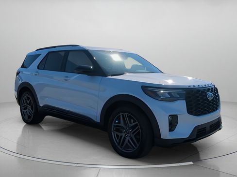 New 2026 Ford Explorer ST w/ Sun And Sound Package image 38