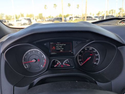 Used 2018 Ford Focus ST w/ Equipment Group 402A FWD image 27