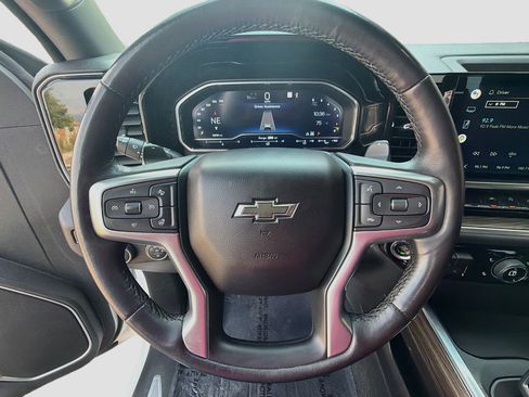 Used 2022 Chevrolet Silverado 1500 RST AWD/4WD image 17