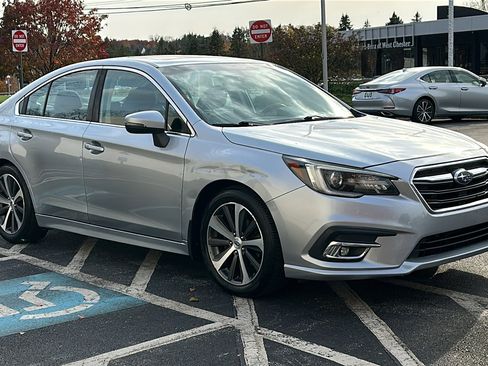 Used 2018 Subaru Legacy 2.5i Limited image 2
