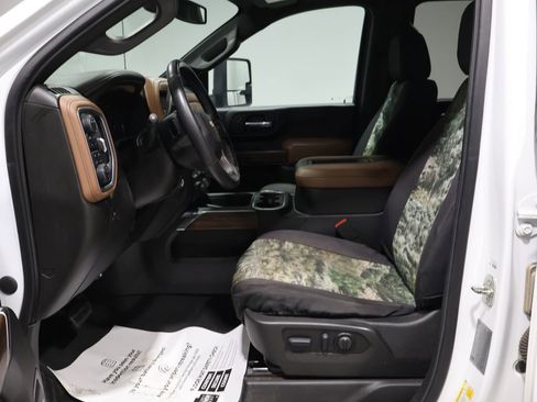 Used 2022 Chevrolet Silverado 3500 High Country w/ Safety Package II image 12