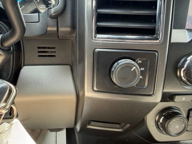 Used 2017 Ford F150 XLT w/ Equipment Group 302A Luxury AWD/4WD image 27