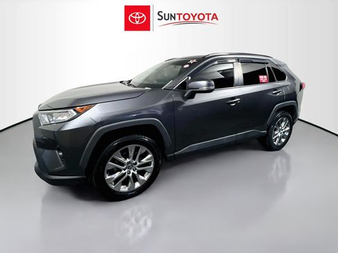 Used 2021 Toyota RAV4 XLE Premium FWD image 7