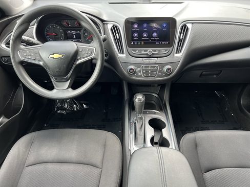 Used 2020 Chevrolet Malibu LT image 17