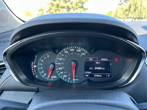 Used 2020 Chevrolet Trax LT w/ Driver Confidence Package AWD/4WD image 32