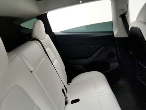 Used 2024 Tesla Model Y Performance AWD/4WD image 36