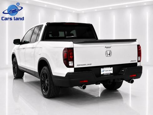 Used 2023 Honda Ridgeline Black Edition image 4