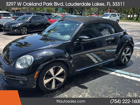 Used 2013 Volkswagen Beetle 2.0T FWD image 36