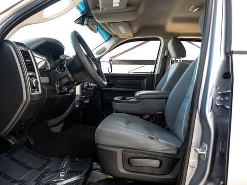 Used 2019 RAM 1500 Tradesman w/ Chrome Plus Package RWD image 3