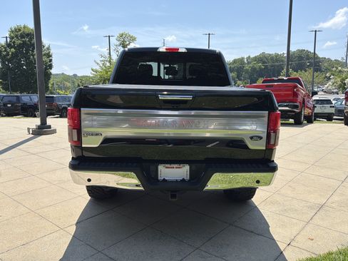 Used 2019 Ford F150 King Ranch w/ Equipment Group 601A Luxury AWD/4WD image 8