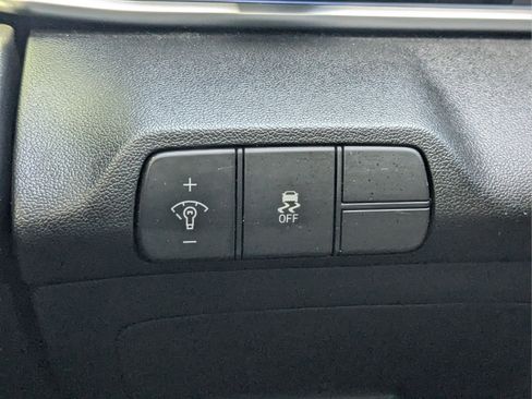 Used 2024 Hyundai Elantra SEL FWD image 22