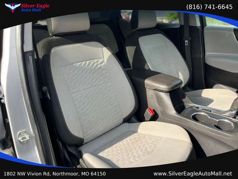 Used 2020 Chevrolet Equinox LS w/ LS Convenience Package FWD image 11