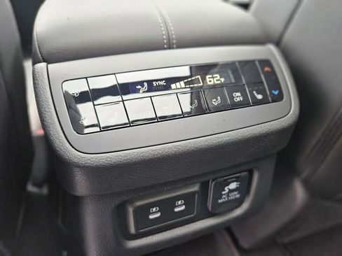 New 2026 Nissan Pathfinder Platinum image 29