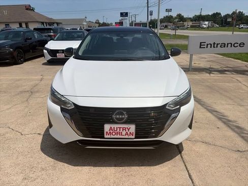 Used 2024 Nissan Sentra SR FWD image 9