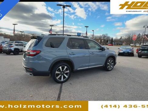 Used 2025 Honda Pilot Touring image 8