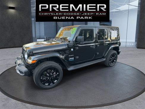 Used 2021 Jeep Wrangler Unlimited Sahara w/ Cold Weather Group image 4