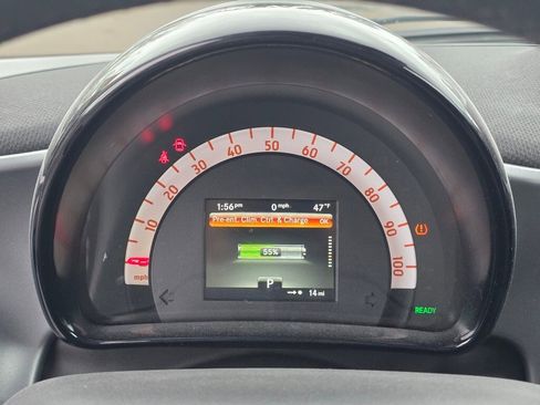 Used 2018 smart fortwo electric drive image 13