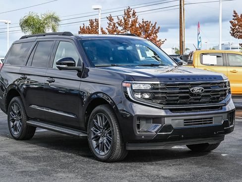 New 2026 Ford Expedition Platinum w/ Stealth Appearance Package image 2