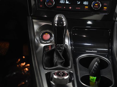 Used 2023 Nissan Maxima SL FWD image 18