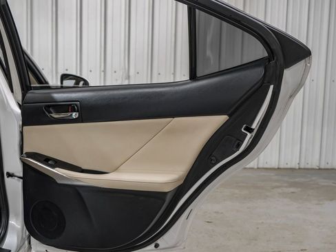 Used 2016 Lexus IS 200t RWD image 36