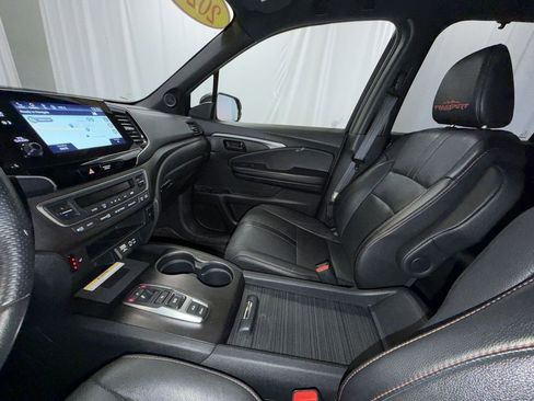 Used 2022 Honda Pilot TrailSport image 20