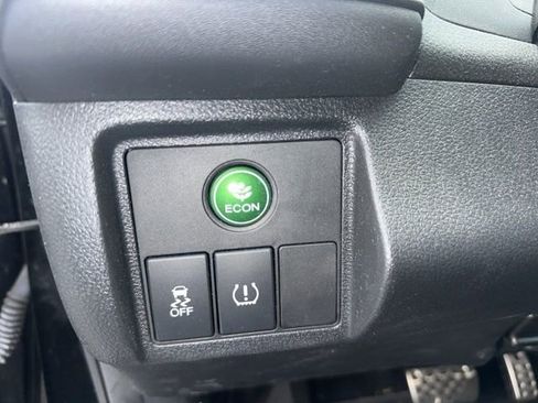 Used 2022 Honda HR-V Sport image 11
