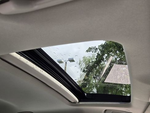 Used 2024 Honda Accord EX image 17