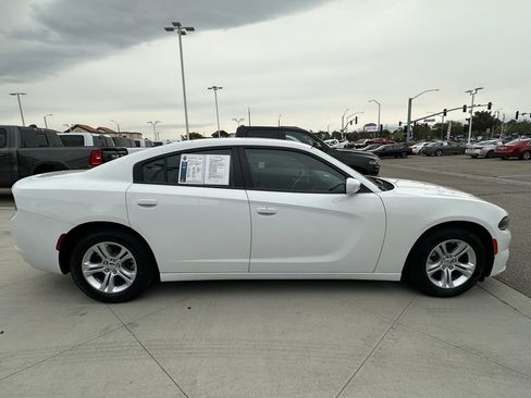 Certified 2022 Dodge Charger SXT w/ Leather Interior Group image 10