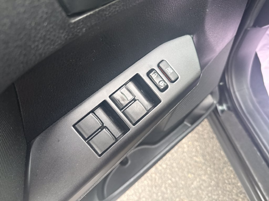 Used 2018 Toyota RAV4 LE w/ All Weather Liner Package AWD/4WD image 15