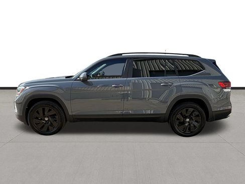 Used 2025 Volkswagen Atlas SE FWD image 8
