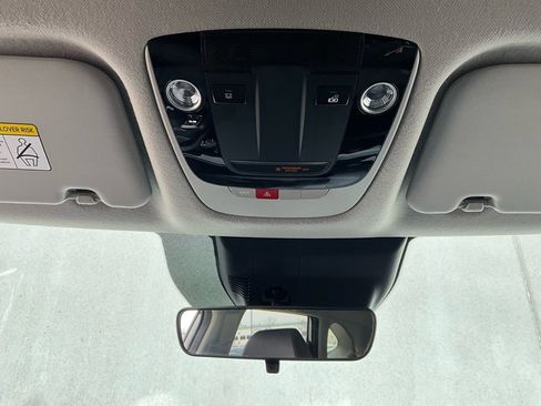 Used 2025 Kia Seltos S image 15