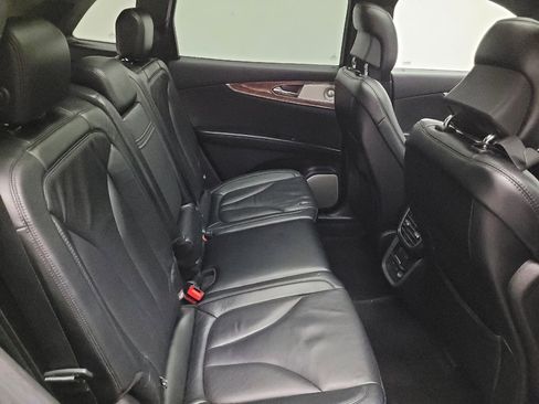 Used 2016 Lincoln MKX Reserve w/ Luxury Package AWD/4WD image 19