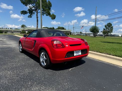 Used 2002 Toyota MR2 RWD image 15