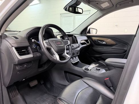 Used 2021 GMC Terrain SLE w/ Driver Convenience Package AWD/4WD image 14