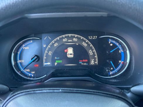 Used 2025 Toyota RAV4 LE image 36