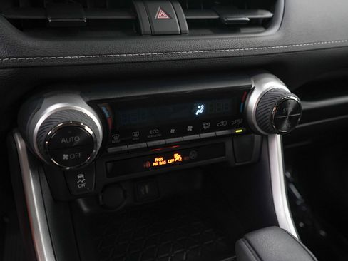 Used 2025 Toyota RAV4 LE image 22