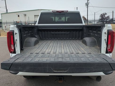 Used 2022 GMC Sierra 2500 Denali w/ Denali Ultimate Package AWD/4WD image 16