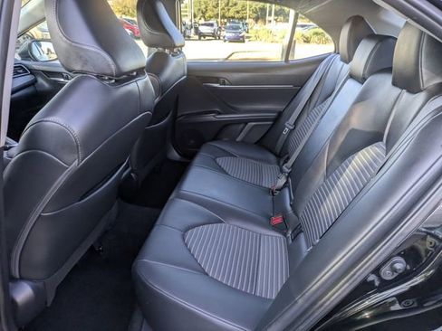 Used 2024 Toyota Camry SE image 25