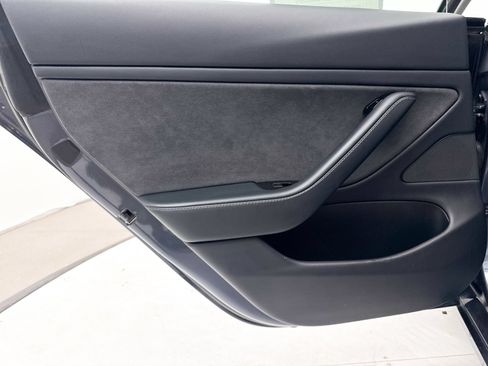 Used 2019 Tesla Model 3 Mid Range RWD image 34
