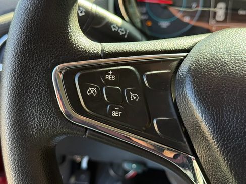 Used 2017 Chevrolet Cruze LT FWD image 25
