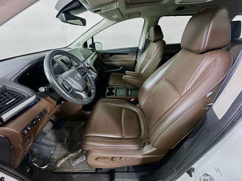 Used 2025 Honda Odyssey Touring image 16